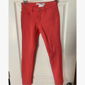 Never Worn! Stretchy coral leggings, Size L